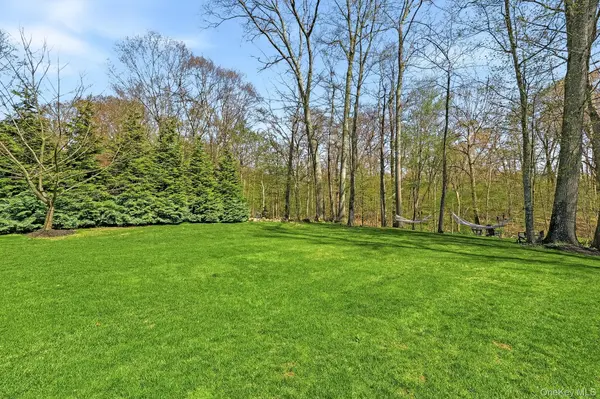13 Chestnut ST, Hopewell Junction, NY 12533
