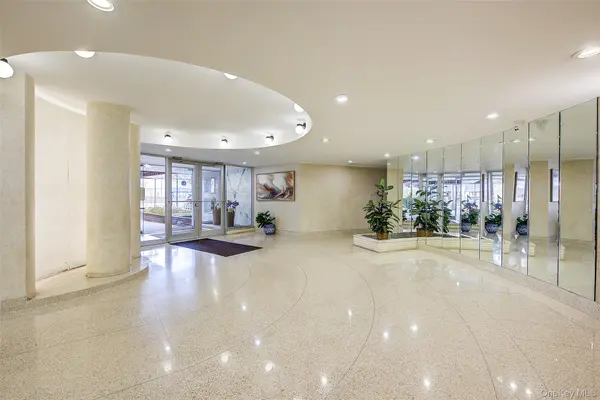 102-30 Queens BLVD #2H, Forest Hills, NY 11375