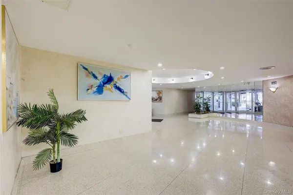 102-30 Queens BLVD #2H, Forest Hills, NY 11375