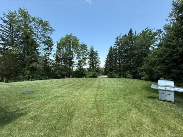 91 Caties WAY, Hopewell Junction, NY 12533