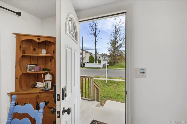 73 Harrison AVE, Amityville, NY 11701