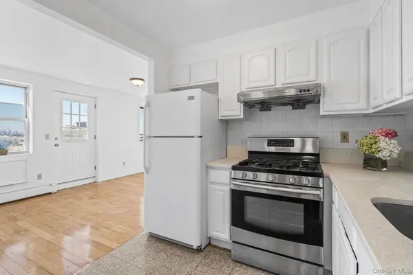 13616 31st RD #8B, Flushing, NY 11354