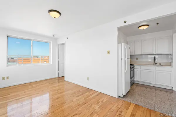 13616 31st RD #8B, Flushing, NY 11354