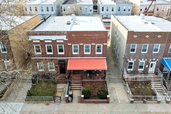 2130 36th ST, Astoria, NY 11105