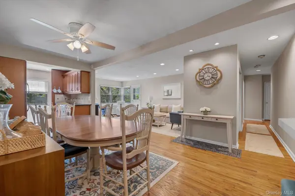 1195 E Broadway #L23, Hewlett, NY 11557