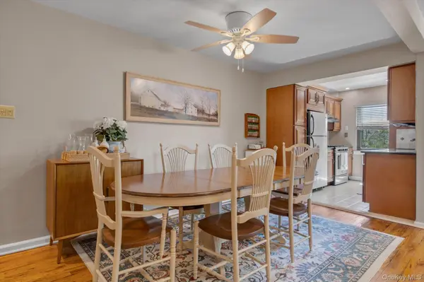 1195 E Broadway #L23, Hewlett, NY 11557