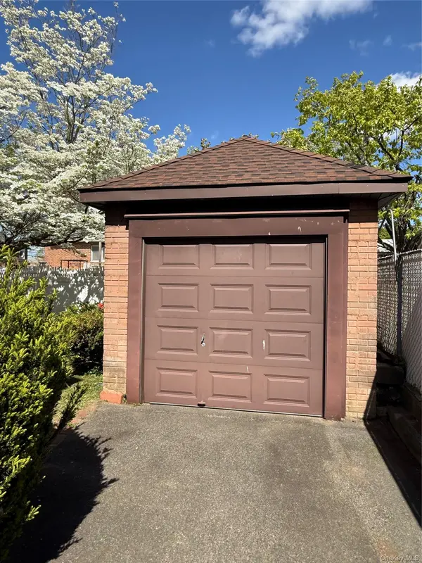 1303 139th ST, Whitestone, NY 11357
