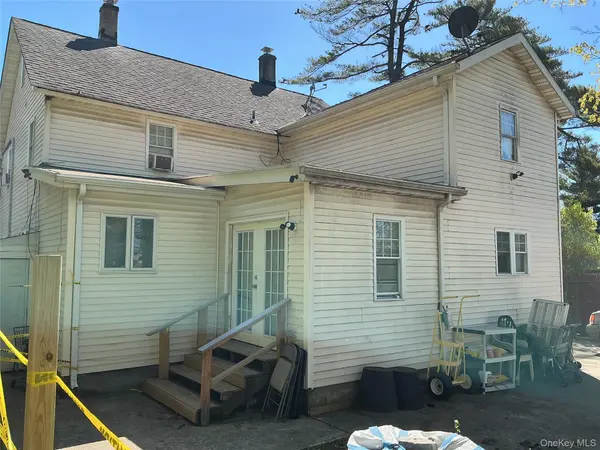 241 Covert ST, Westbury, NY 11590