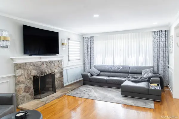 218-51 82nd AVE, Hollis Hills, NY 11427