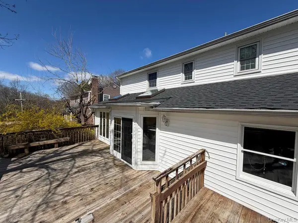 20 Harby DR, Huntington, NY 11743