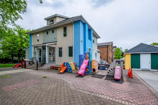 157-15 Oak AVE, Flushing, NY 11355