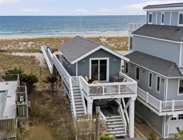 905 Dune RD, Westhampton Dunes, NY 11978
