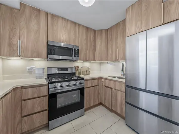 98-20 62nd Drive #15G, Rego Park, NY 11374