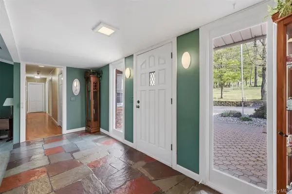 89 W Ridge RD, Warwick, NY 10990