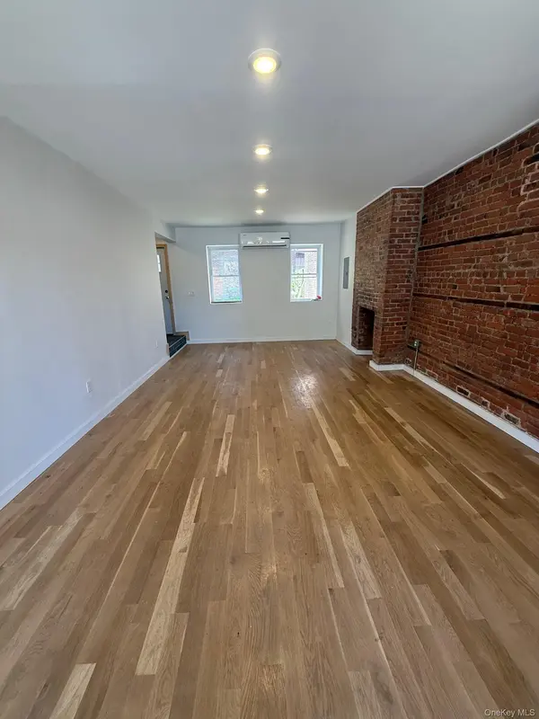 305 Liberty ST, Newburgh, NY 12550
