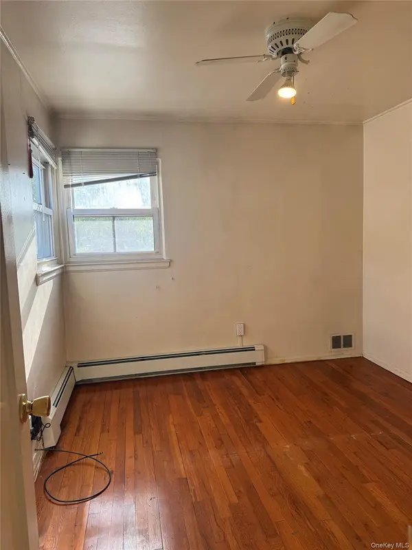 67-04 215th ST, Oakland Gardens, NY 11364