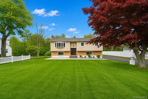 100 Fairmont RD, Mahopac, NY 10541