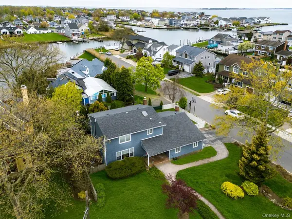 142 E Shore DR, Massapequa, NY 11758