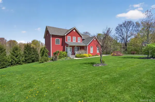 2 Primrose LN, Chester, NY 10918