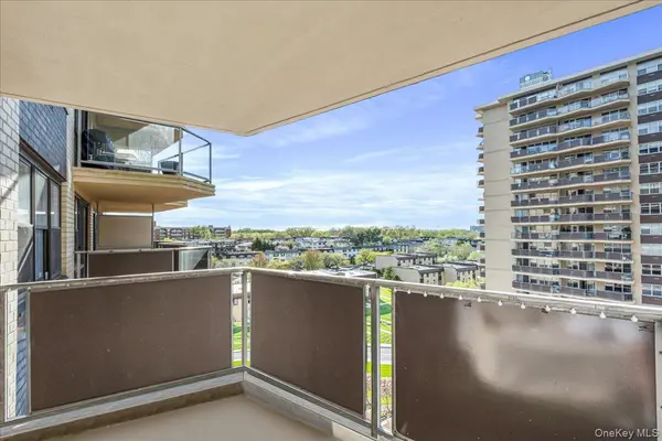 18-05 215th ST #8B, Bayside, NY 11360