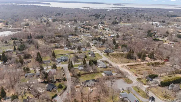 5 Marc ST, Shelter Island, NY 11964