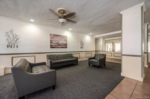 99 Randall AVE #1-S, Freeport, NY 11520