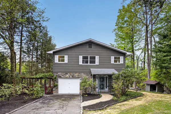378 Lake Shore RD, Putnam Valley, NY 10579
