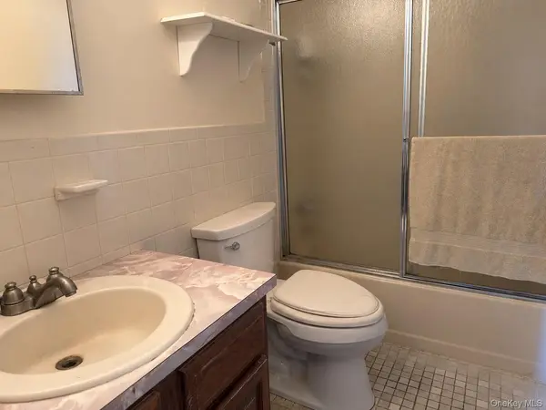 200 Hilton AVE #20, Hempstead, NY 11550