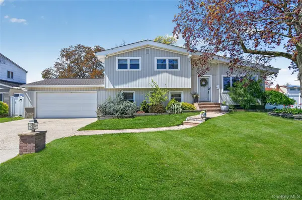 182 W 21st ST, Deer Park, NY 11729