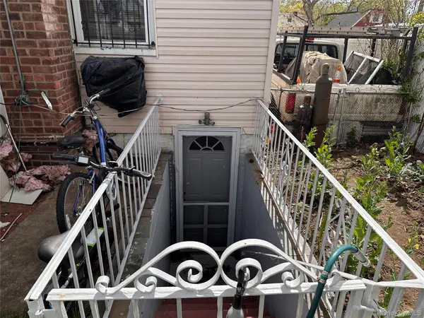 14450 230th PL, Laurelton, NY 11413
