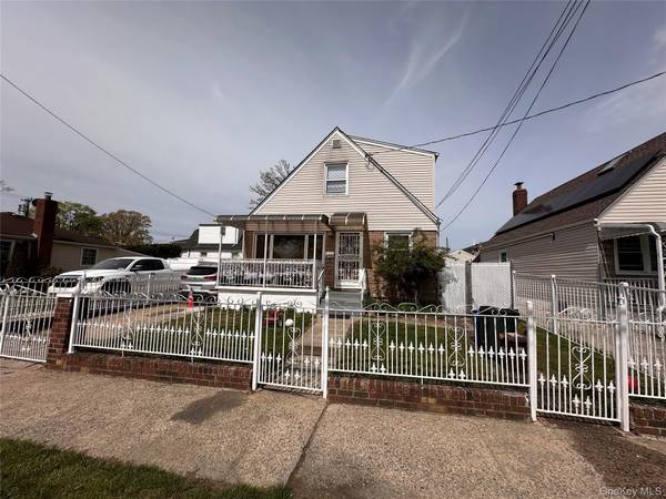 14450 230th PL, Laurelton, NY 11413
