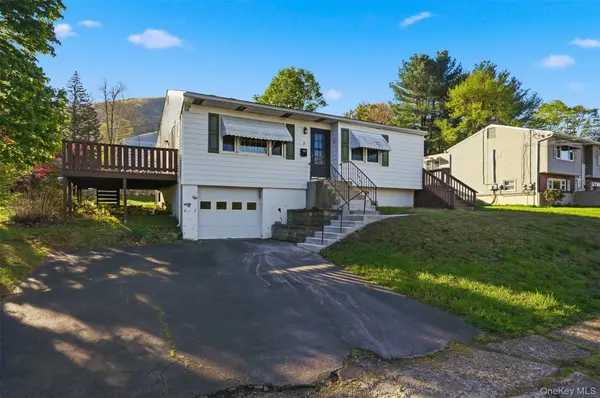 2 Crescent DR, Beacon, NY 12508