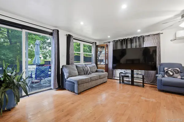 17 Harbor Hill CT, Beacon, NY 12508