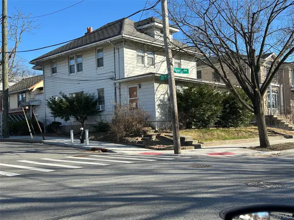 22-03 Parsons BLVD, Whitestone, NY 11357