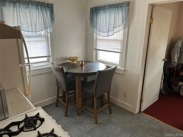 22-03 Parsons BLVD, Whitestone, NY 11357