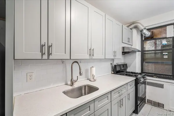 92-11 35th AVE #2A, Jackson Heights, NY 11372