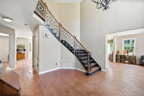 155 Alexander RD, Monroe, NY 10950