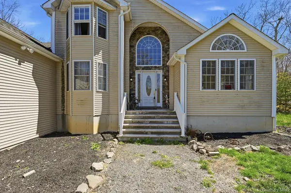 155 Alexander RD, Monroe, NY 10950