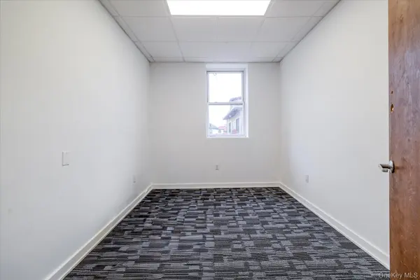 52 E Park AVE #2nd floor, Long Beach, NY 11561