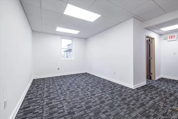 52 E Park AVE #2nd floor, Long Beach, NY 11561
