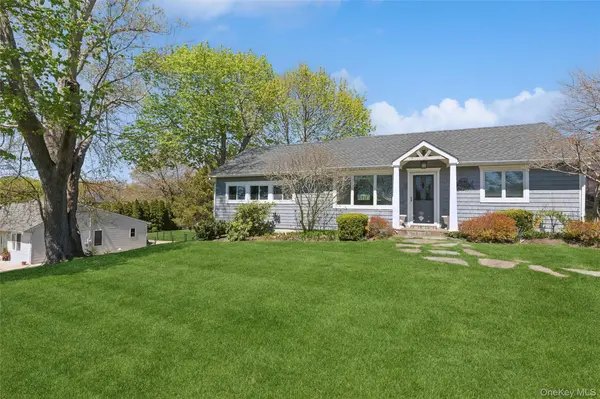1600 Captain Kidd DR, Mattituck, NY 11952