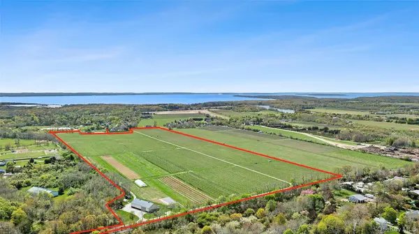 46975 Main RD, Southold, NY 11971
