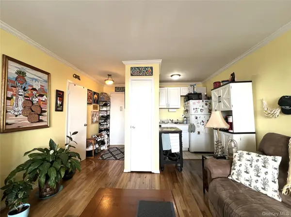 855 E Broadway #6G, Long Beach, NY 11561