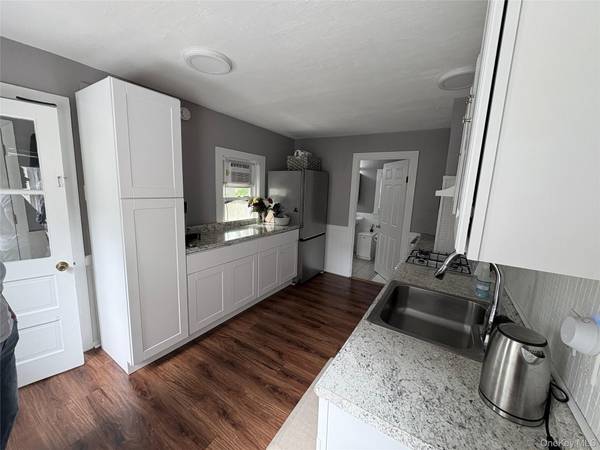 529 Montauk HWY, Westhampton Beach, NY 11978