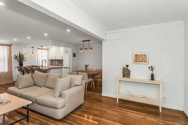 33-25 90th ST #6C, Jackson Heights, NY 11101