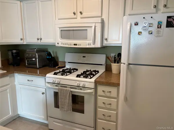 61 Rocky Point Yaphank RD #61, Rocky Point, NY 11778