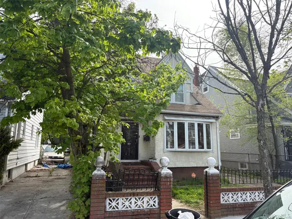 115-57 196th ST, Saint Albans, NY 11412