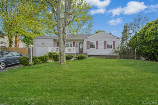 78 Wilson ST,  Brentwood,  NY 11717