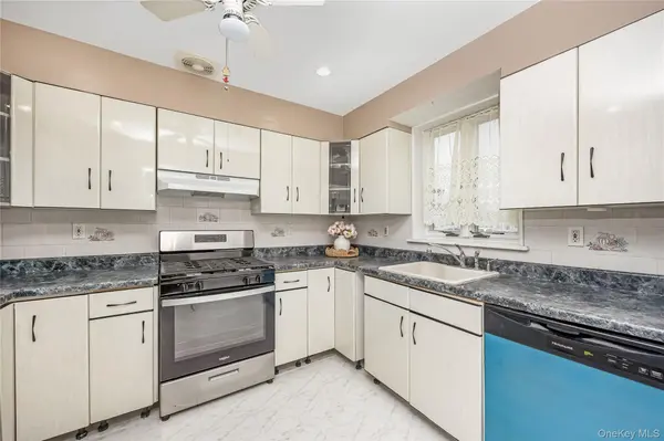 164-11 Depot RD, Flushing, NY 11358