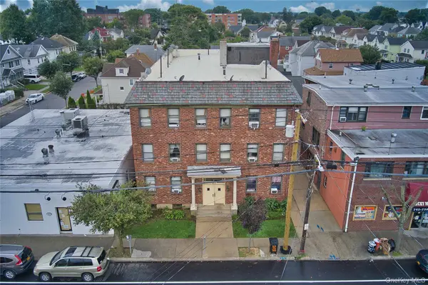 203 Willis AVE, Mineola, NY 11501